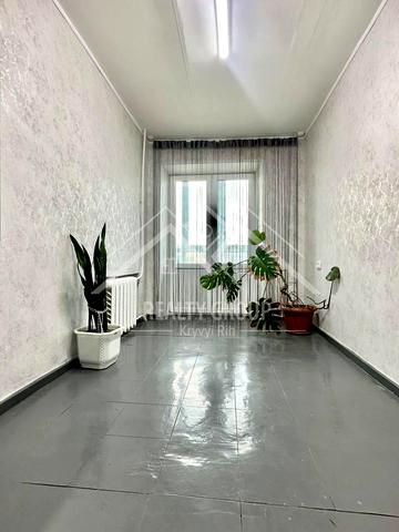 Університетський просп. (Гагаріна), 69