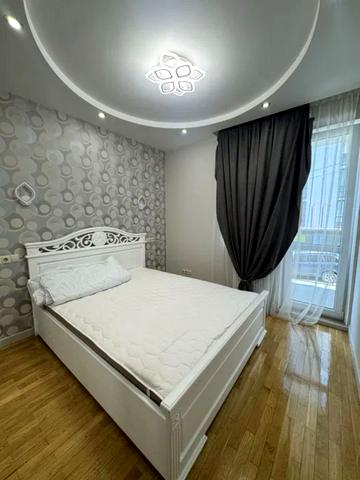 Роксоляни вул., 87