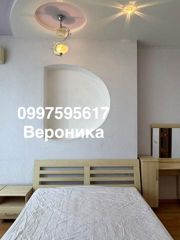 Шевченка просп., 4б