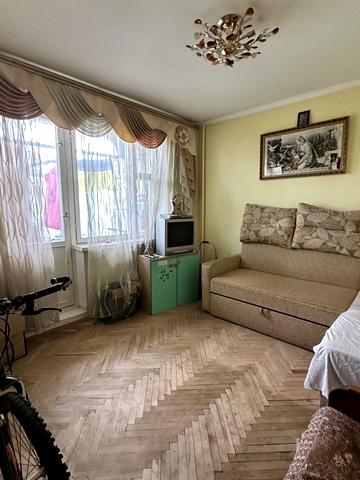 Коломийська вул., 6