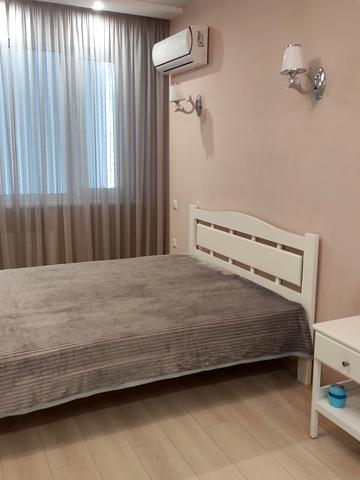 Академіка Сахарова вул., (30 перлина)