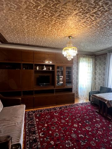 Саксаганського вул., 45
