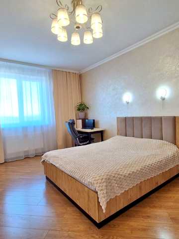 Одеська вул., 3/1