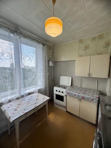 Нескорених вул., 33