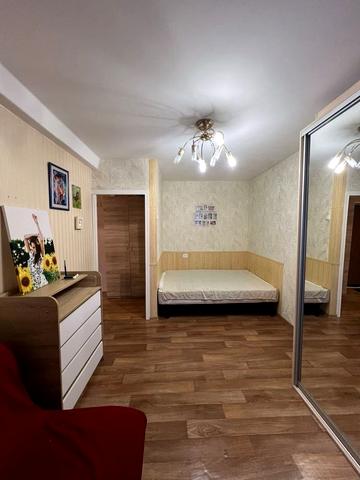 Оболонський просп., 31