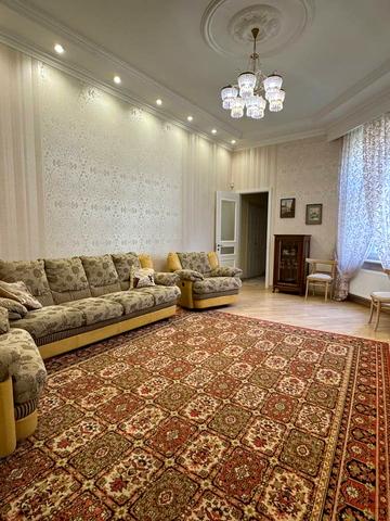 Івана Франка вул., 54