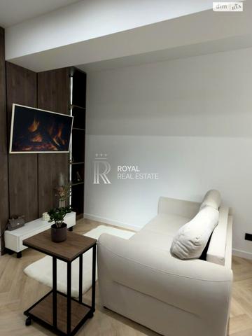 Нижній Вал вул., (Будинок 1)