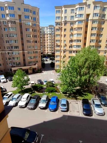 Лесі Українки вул., 28