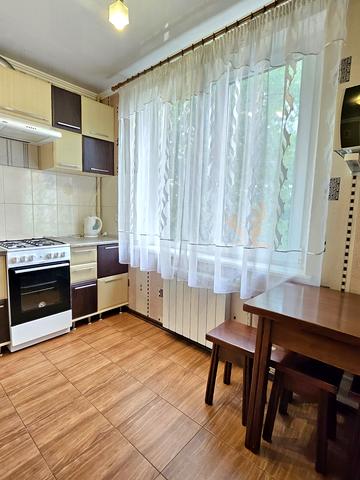 Академіка Павлова вул., 162