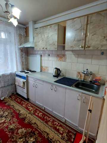 Космодромна вул., 2