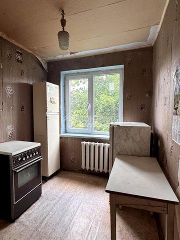 Світла вул., 45