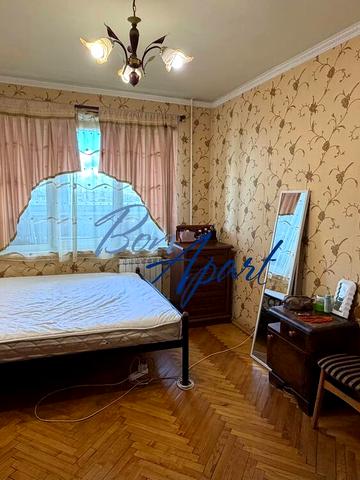 Захарівська вул., 1
