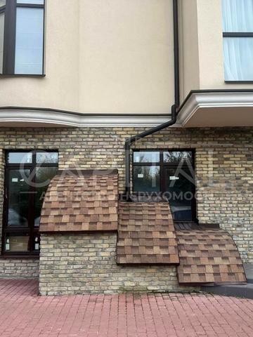 Київська вул., 7