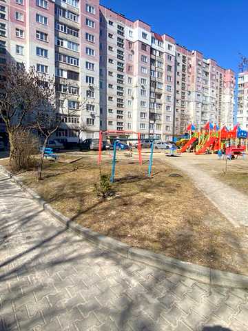 Михайла Лушпи просп. (Космонавтів), 39/2