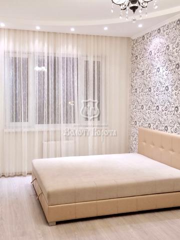 Миколи Закревського вул., (Будинок 1)