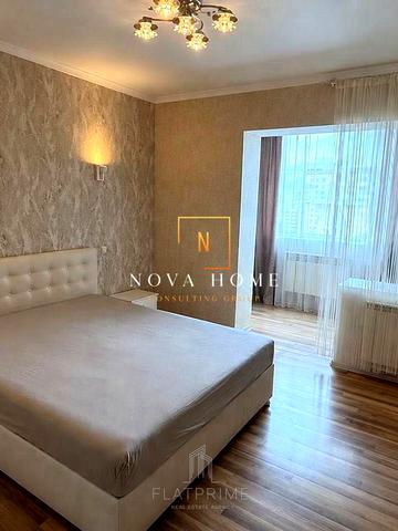 Федора Ернста вул., 8