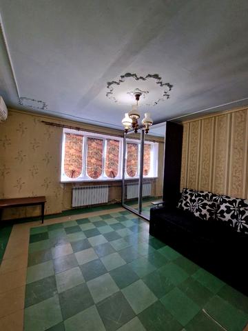Будівельників вул. (Фрунзе), 28