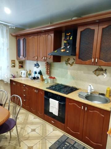 Героїв просп., 19