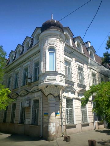 Мала Арнаутська вул., 8