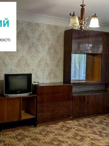 Кременчуцька вул., 16