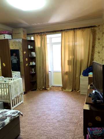 Миру вул., 42