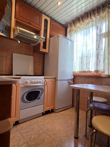 Романа Атаманюка вул., 51