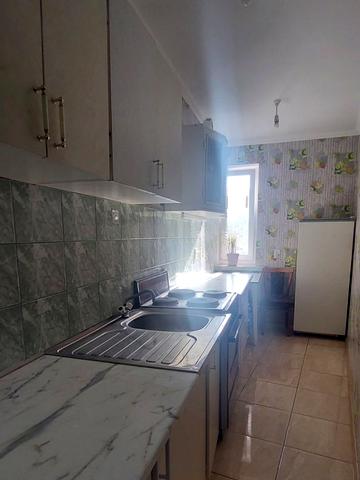 Відродження просп., 49а