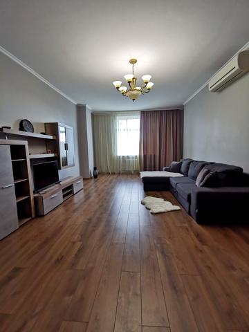 Святослава Хороброго вул., 7