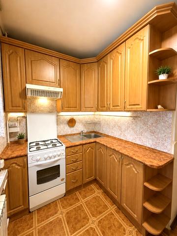 Оболонський просп., 34