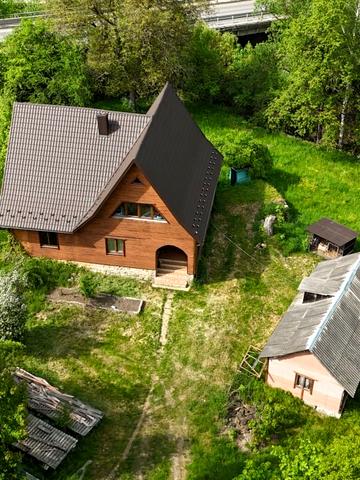 Прикарпатська, 1