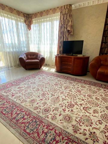 Голосіївський просп. (40-річчя Жовтня), 62
