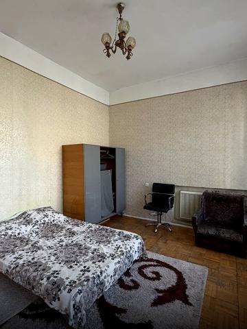 Антоновича вул. (Горького), 38-Б