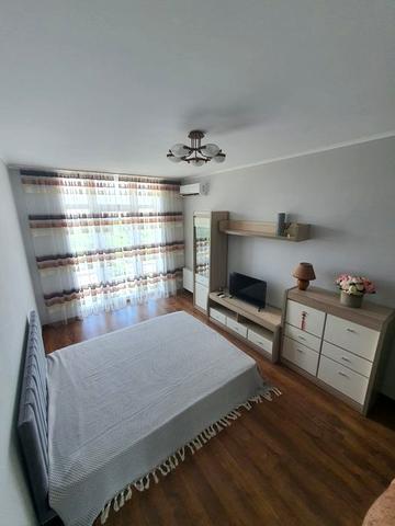 Сімї Кульженків вул. (Петра Дегтяренка), 31-А