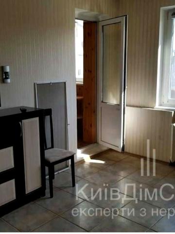 Драгоманова вул., 14