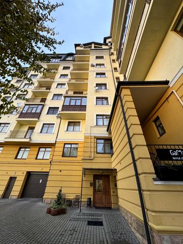 Личаківська вул. (), 33а