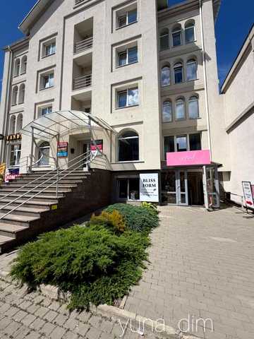 Данила Галицького вул., 12