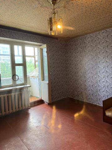 Незалежності бульв. (50 років Жовтня), 11