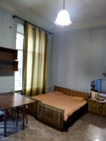 Пастера вул., 21
