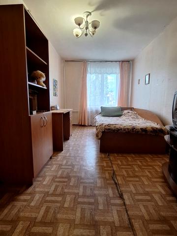 Василя Нікітіна вул., 21б