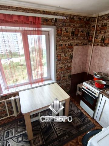 Автозаводська вул., 42