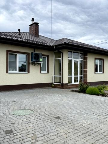 Липова, 37