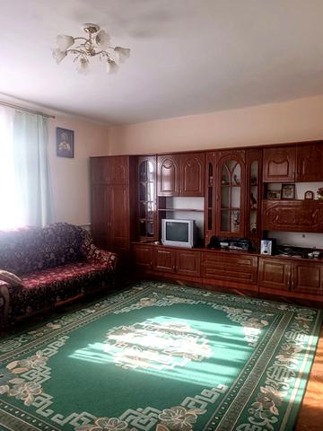 Центральна