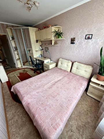 Зарічанська вул., 30