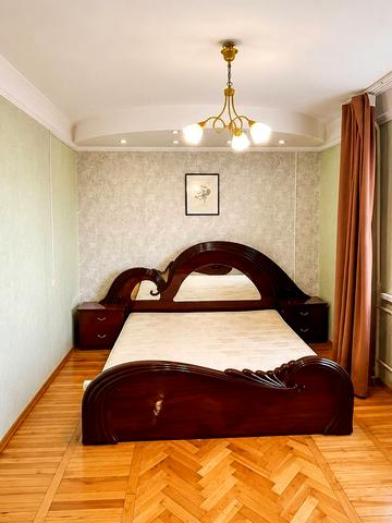 Лесі Українки бульв., 5