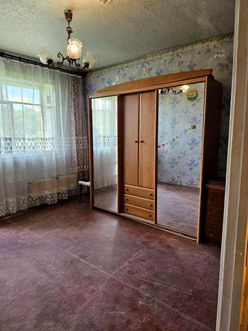 Метробудівників вул., 25