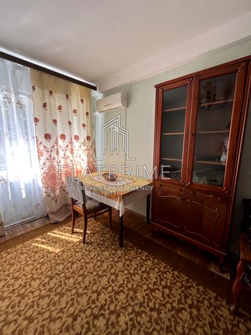 Верховної Ради бульв., 25-А