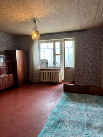 Незалежності бульв. (50 років Жовтня), 11