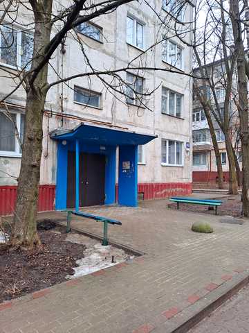 Романа Атаманюка вул., 45