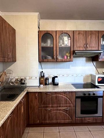Дарницький бульв., 8