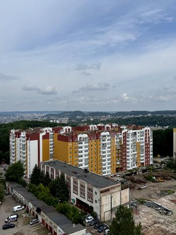 Зелена вул., 115